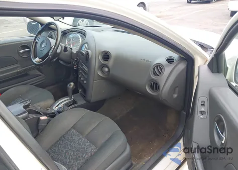 2004 Pontiac Grand Prix Gt2 z USA, uszkodzony, nr VIN 2G2WS522141141027